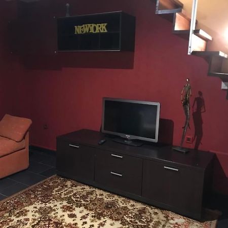 Logement Avec Piscine Brunstatt Ngoại thất bức ảnh
