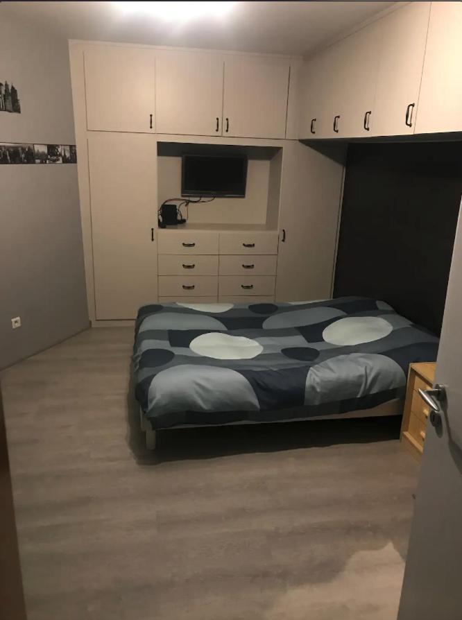 Logement Avec Piscine Brunstatt Ngoại thất bức ảnh
